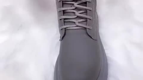 Trending Video Tie The Shoe Laces