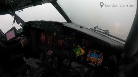 747 Pilot Refuses To Land