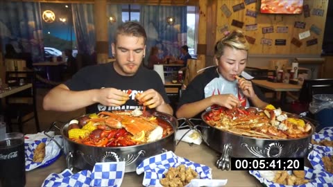 10LB SEAFOOD BOIL CHALLENGE | INSANE SEAFOOD BOIL | Almost Undefeated | Juicy Seafood | Man Vs Food