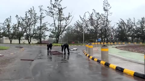 Storm Beryl strikes Jamaica, threatens Caymans, Mexico