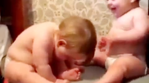 Cute baby dance funny video😂