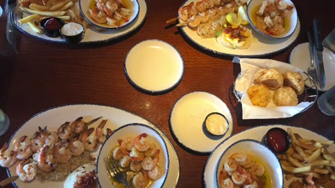 Lunch at Red Lobster Restaurant in California on Sunday 5-28-23