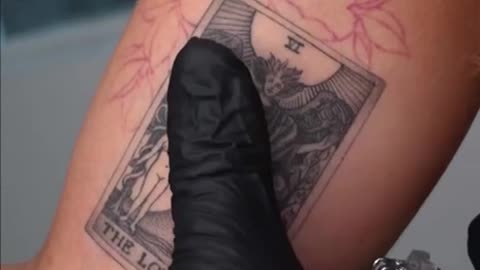 MAGIG INK~IN NY A TATTOO PARLOR HAS INVENTED THE FIRST INK THAT CAN BE EASILY HIDDEN FROM THE SKIN