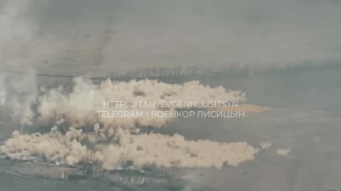 Footage of multiple Russian RBK-500 UPMC glidebombs striking Ukrainian positions. Seversky direction