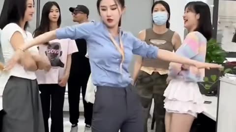 Korean girl dance