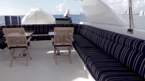 Luxury Motor Yacht FLY BOYS