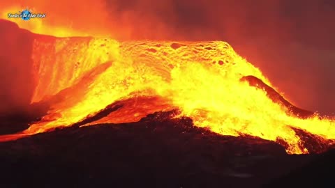 🌋🔥 HUGE LAVA FLOWS IGNITE AWE! 🔥🌋 The Most Astonishing Earthly Spectacle 😲🌍