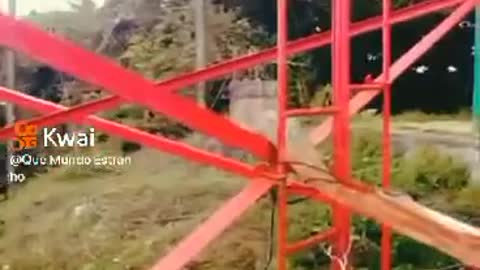 MAN FILMS STRANGE CREATURE NEAR THE TRANSMISSION ANTENNA WATCH THE VIDEO AND SHARE