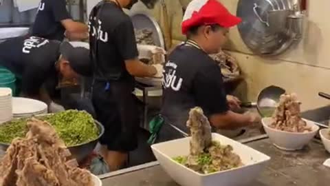 Amazing Pork Bones Soup! _ Thai Street Food _shorts-wSojtZWNDdw