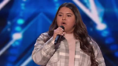 Kristen Cruz Surprises The Judges With Her Unbelievable Voice _ AGT 2022(720P_HD)