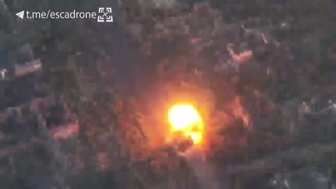 💥 Ukraine Russia War | Ukrainian FPV Loitering Munition Strikes Russian T-90M | RCF
