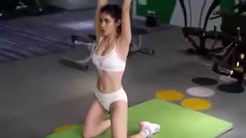 Girl teaching you perfect workout 👍