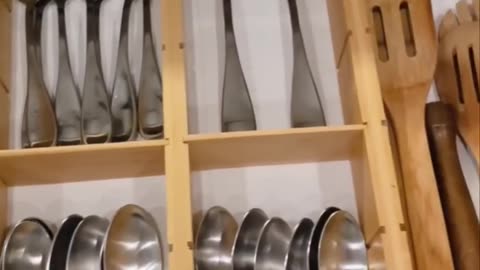 Organize Kitchen Utensils in the drawer easily!