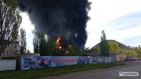 Oil depot burns in Makeevka