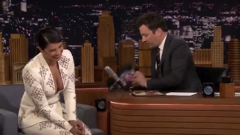 Priyanka Chopra fart in interview🤣🤣