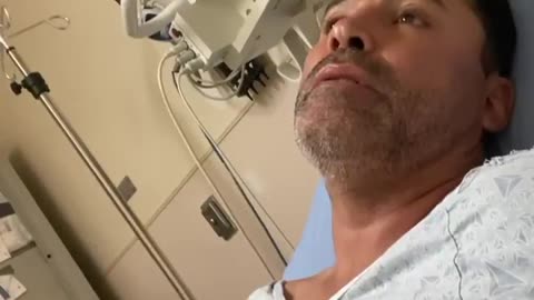 Star Fighter Oscar De La Hoya Hospitalized Despite Receiving COVID-19 Vaccine