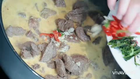 Meat recipe and creamy sauce