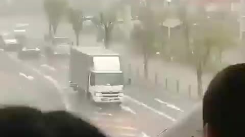 A huge truck fell due to a strong wind