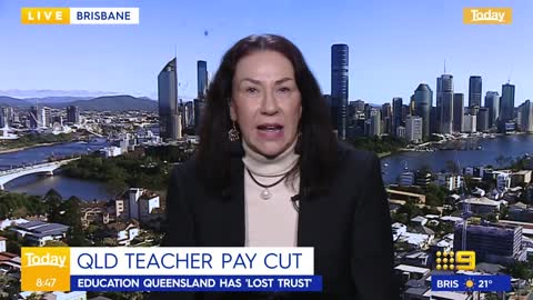 'Unvaccinated' Australian Teachers Punished With Pay Reduction