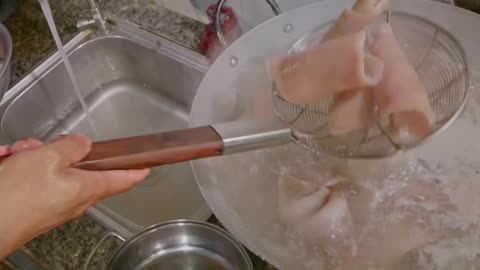 Discover the Unique Vietnamese Dish: Ti-Naum - Traditional Pork Jello Recipe