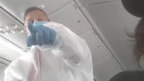 Airline Calls the Cops BC Man Eats Peas with no Mask