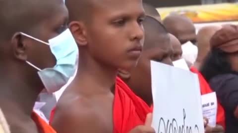 Buddhist monks and Catholic nuns in Sri Lanka protest against rising electricity prices