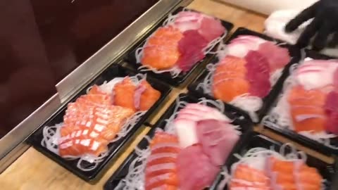 How to cutting salmon for sashimi