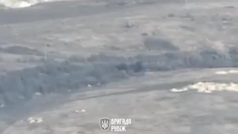Ukrainian Artillery Destroys Several Russian Firing Positions and APCs in Bakhmut