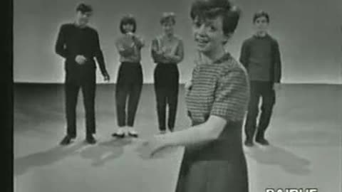 Rita Pavone - Datemi Un Martello = 1964