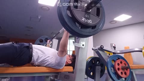 120kg Bench Press 5 reps