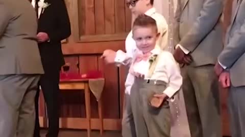 Kids add some comedy to a wedding! - Ring Bearer Fails