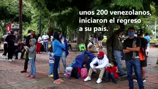 Unos 200 venezolanos dejan con llanto Cali para volver a su país