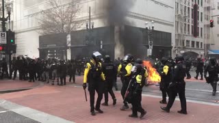 May 1 2017 Portland may day 1.11 Riot Cops rush in, put out the fire