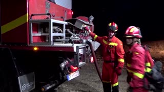 Firefighters battle Spain wildfires as heatwave set to peak