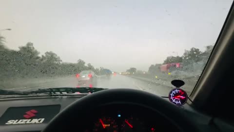 Drive in rain 🖤💫