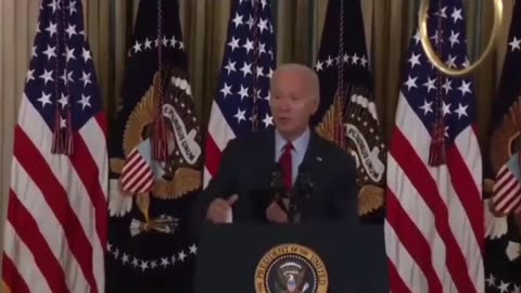 Biden Forgets mask again