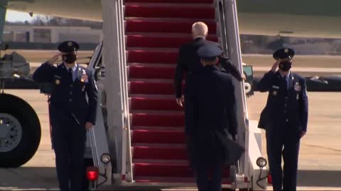 President Biden falls on Air Force One stairs (Again )