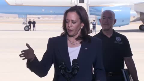 VP Kamala Harris visits the Paso del Norte Port of Entry check it