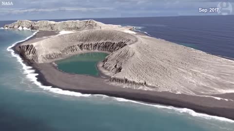 New Pacific island being formed from ash in Tonga - timelapse video