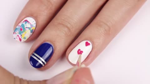10 Nail Art Designs Using HOUSEHOLD ITEMS! | The Ultimate Guide #5