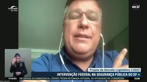 O senador mineiro Carlos Viana, do PL, foi um dos 10 contrários ao aval ao decreto de intervenção .