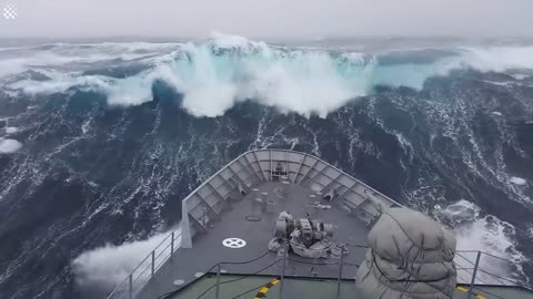 Feel a Monster Wave on a big Ship