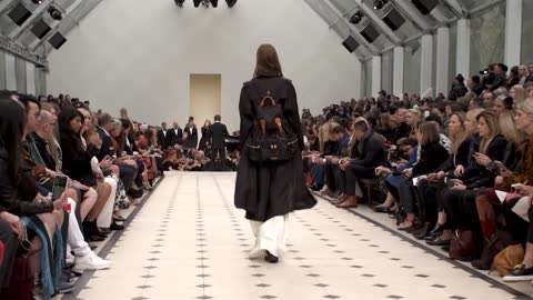 Highlights from the Burberry Womenswear S_S16 Show