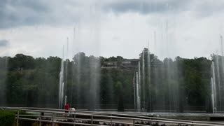 Branson Landing fountain show