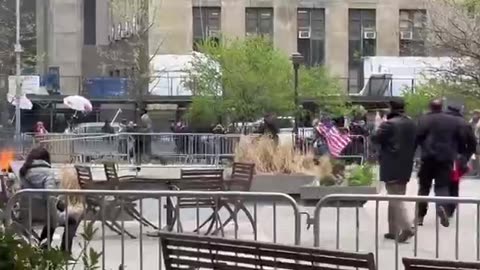 🚨Graphic : Man on Fire outside Trump Trial