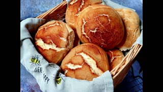 Tiger Bread (Dutch Crunch Rolls) - Tiger rolls