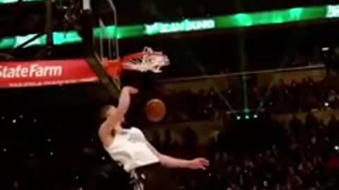 the best basketball dunk