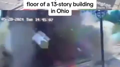 Gas leak blows out first floor of Ohio building