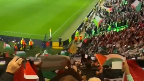 "People of Palestine, you’ll never walk alone": Celtic fans display Palestine flags at Atletico game