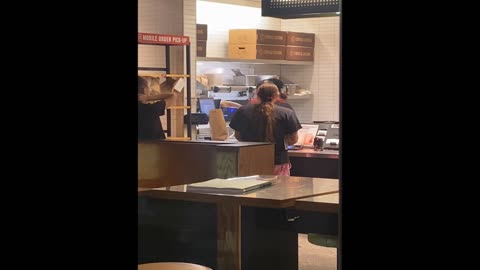 Karen Throws A Chipotle Burrito at Worker